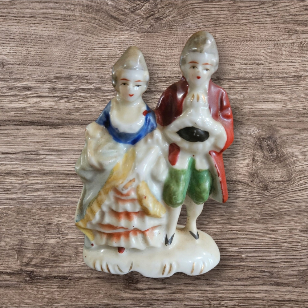 OCCUPIED Japan 40's Colonial Couple Porcelain